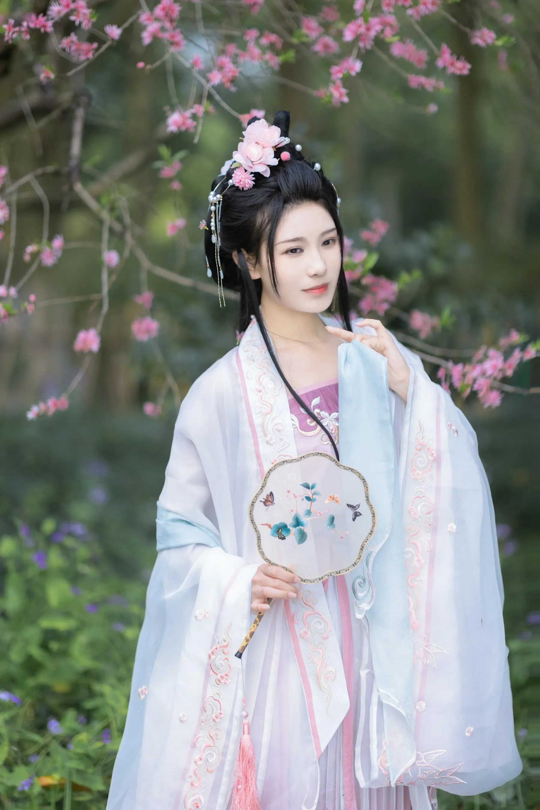 [艺图语] 2022.06.04 花间 阿銧 [34P]插图2